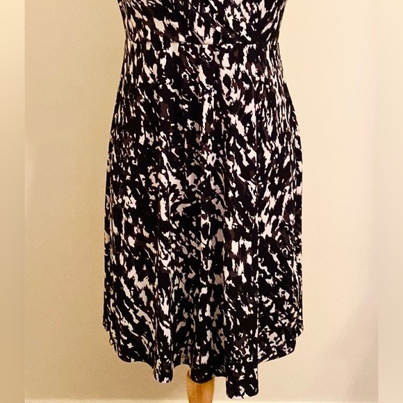 LOFT Black Brown Animal Print Size M Office Chic Preppy Modern Classic Dress - Picture 3 of 8